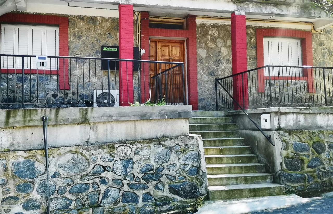 Metaxas Mansion Guest House Какопетрия Екстериор снимка